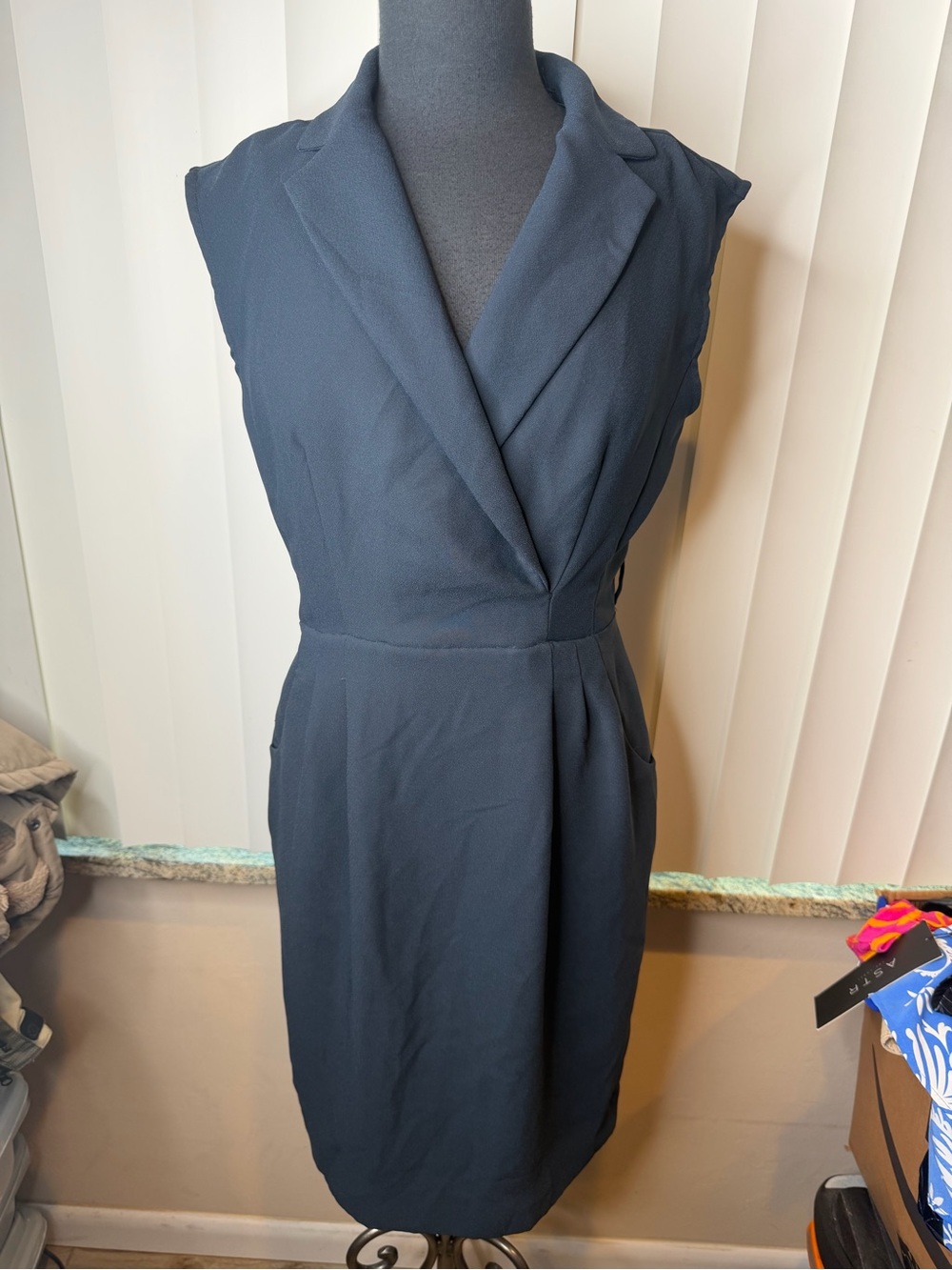 NDSTRY navy blue sleeveless midi dress featuring a tailored lapel collar SZ S